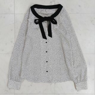 ロペ(ROPE’)の美品♪ ロペ ROPE リボン ボウタイ フリル ドット 長袖ブラウス(シャツ/ブラウス(長袖/七分))