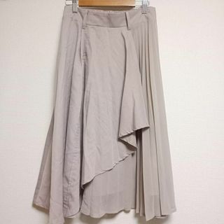 グレイル(GRL)のGRL　春カラー　ピンクベージュ　プリーツ　フレアスカート　サイズM(ひざ丈スカート)