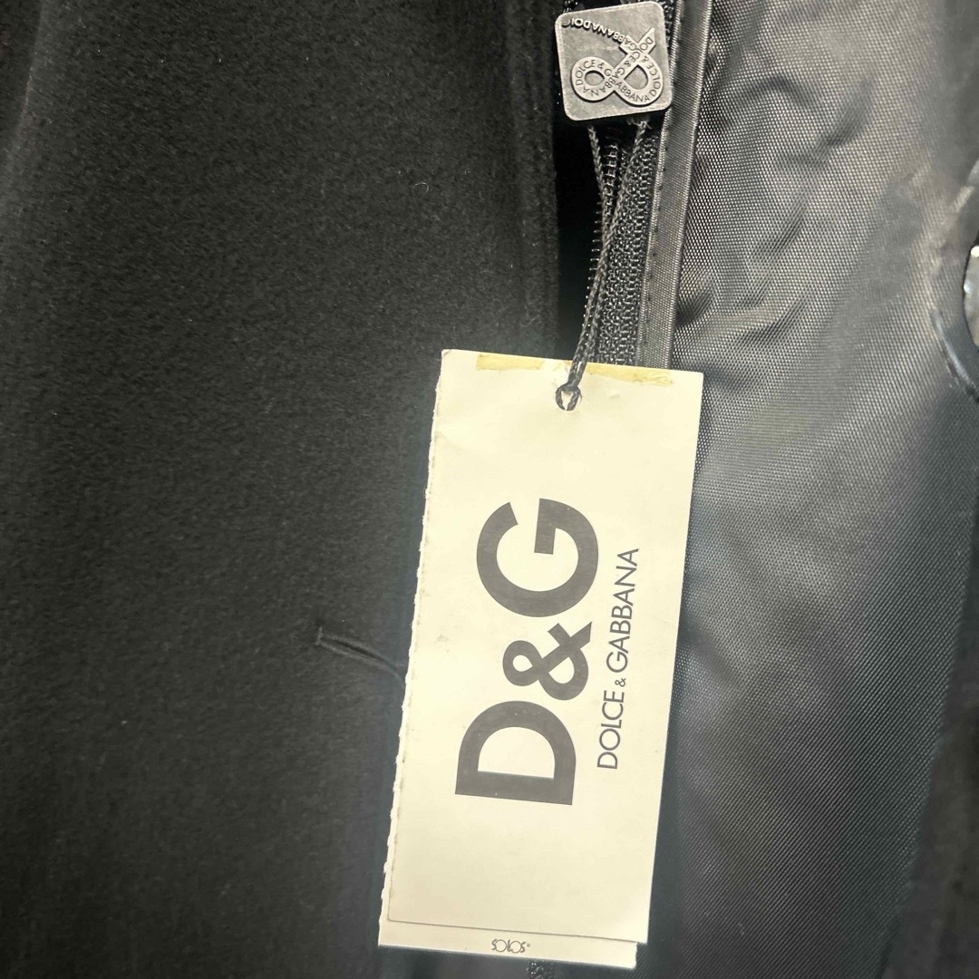 D&G(ディーアンドジー)の最終値下げ★D&G★9号黒コート★美品イタリア製DOLCE&GABBANA レディースのジャケット/アウター(チェスターコート)の商品写真