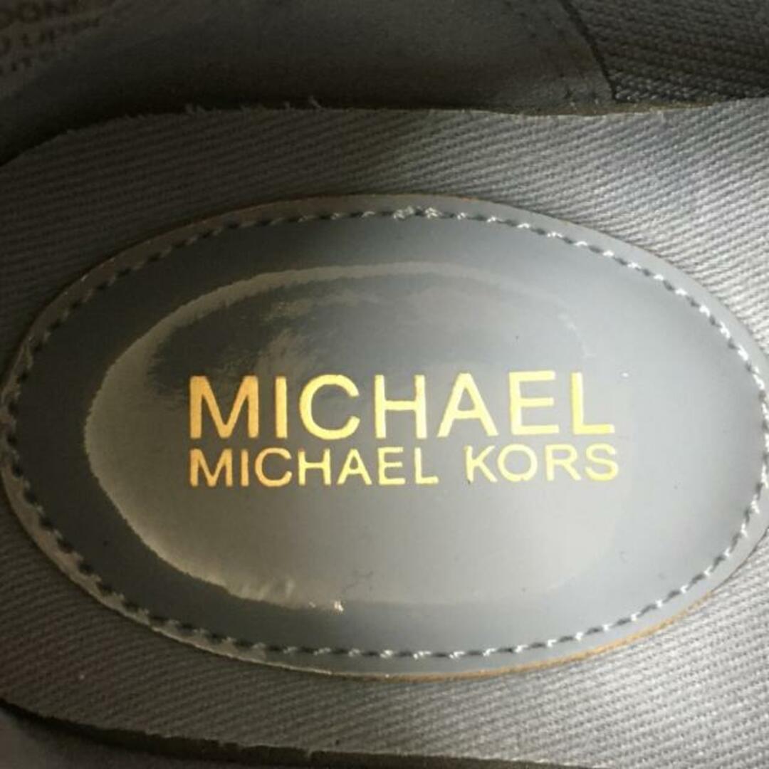 Michael Kors(マイケルコース)のMICHAEL KORS(マイケルコース) スニーカー 5.5M レディース - 白×ライトブルー 化学繊維×レザー×金属素材 レディースの靴/シューズ(スニーカー)の商品写真