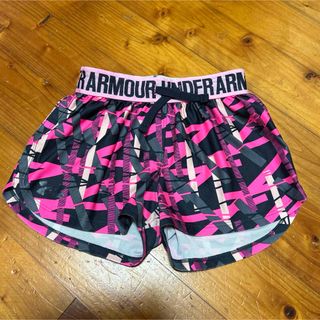 UNDER ARMOUR - アンダーアーマー　ショートパンツ　120センチ