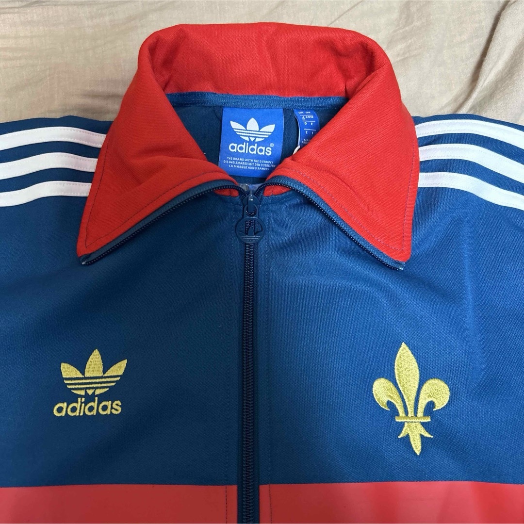 adidas(アディダス)の【未使用・タグ付】アディダス オリジナルス  フランス代表 トラックジャケット スポーツ/アウトドアのサッカー/フットサル(ウェア)の商品写真