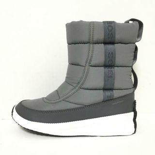 ソレル(SOREL)のSOREL(ソレル) ショートブーツ 24.5 レディース美品  - ダークグレー×白 化学繊維(ブーツ)