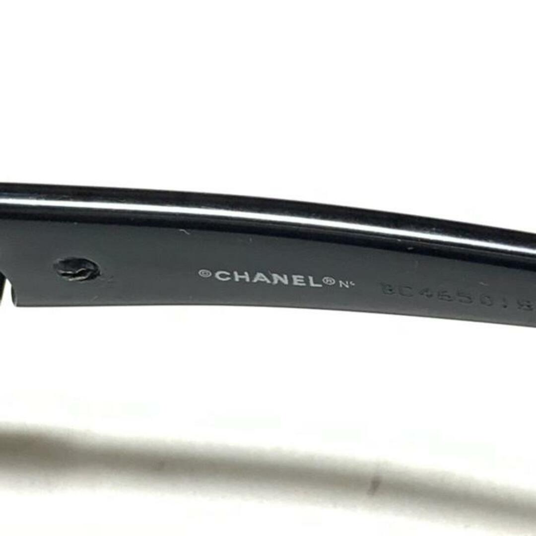 CHANEL(シャネル)のCHANEL(シャネル) メガネ - 3131 クリア×黒×白 カメリア/ココマーク/度入り プラスチック×金属素材 レディースのファッション小物(サングラス/メガネ)の商品写真