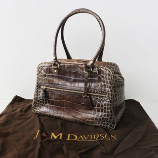 ジェイアンドエムデヴィッドソン(J&M DAVIDSON)のジェイアンドエムデヴィッドソン J&M DAVIDSON vivi クロコ型押し ボストンバッグ/ブラウン系 ハンドバッグ【2400013798556】(ハンドバッグ)