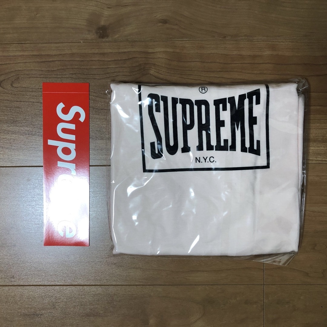 Supreme(シュプリーム)の新品　Supreme Warm Up Tee ウォーム アップ  ピンク メンズのトップス(Tシャツ/カットソー(半袖/袖なし))の商品写真