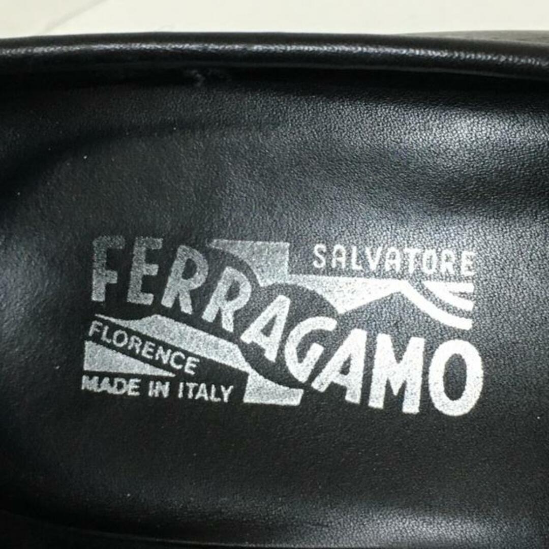 Salvatore Ferragamo(サルヴァトーレフェラガモ)のSalvatoreFerragamo(サルバトーレフェラガモ) ローファー 9 3E メンズ ガンチーニ 黒×シルバー ガンチーニ レザー×金属素材 メンズの靴/シューズ(その他)の商品写真