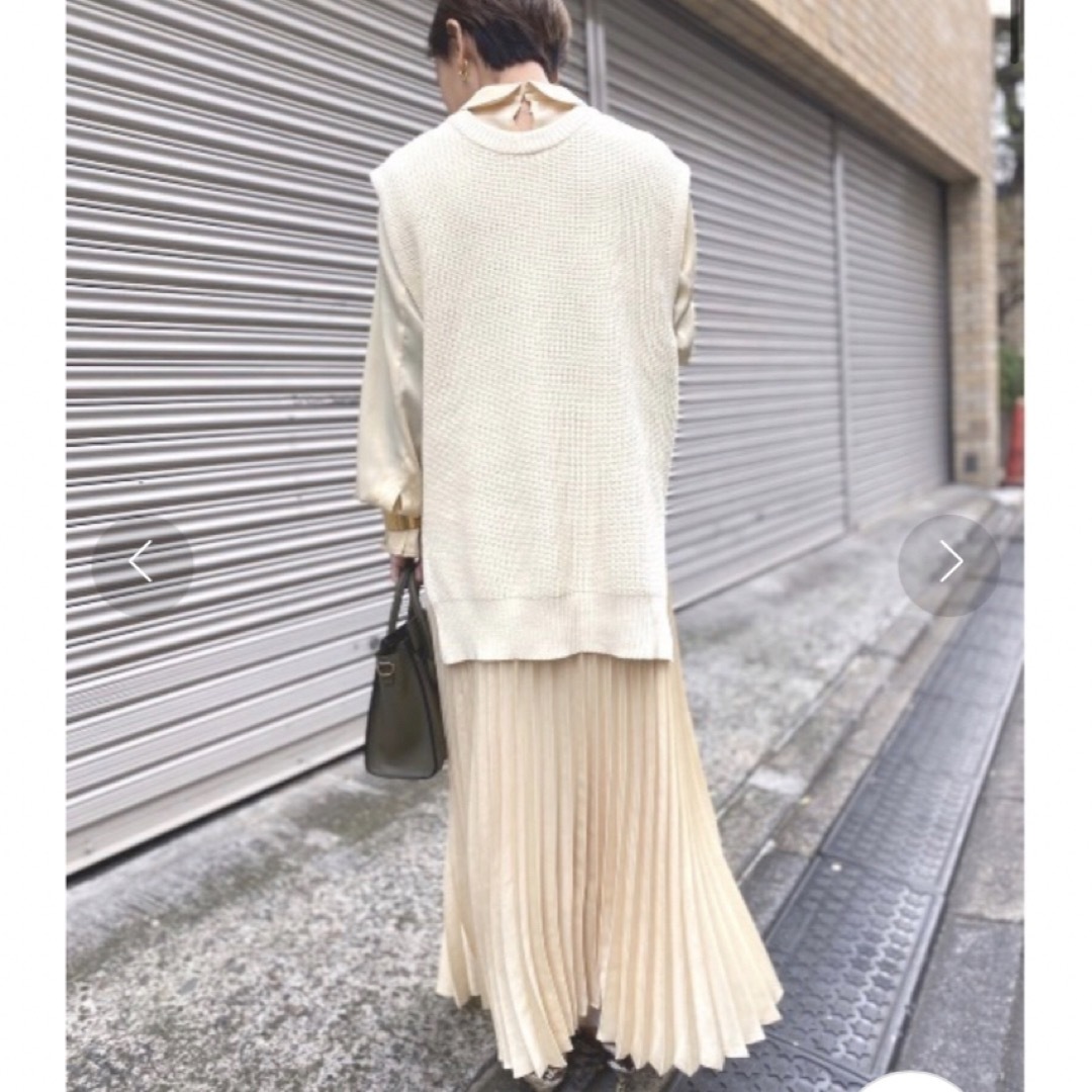 Ameri VINTAGE(アメリヴィンテージ)のAMERI VEST WITH PLEATS DRESS レディースのレディース その他(セット/コーデ)の商品写真