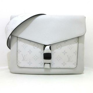 ルイヴィトン(LOUIS VUITTON)のLOUIS VUITTON(ルイヴィトン) ショルダーバッグ タイガラマ フラップ・メッセンジャー M30411 アンタークティカ タイガ・レザー×モノグラム・キャンバス(ショルダーバッグ)