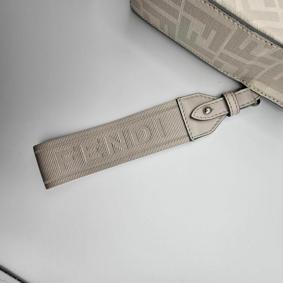 FENDI(フェンディ)のフェンディ クラッチバッグ レディースのバッグ(クラッチバッグ)の商品写真