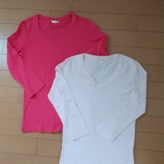 ユニクロ(UNIQLO)のユニクロ　七分　シャツ　2枚セット  サイズ　S (Tシャツ(長袖/七分))