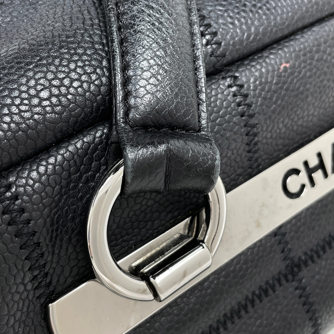 CHANEL(シャネル)のシャネル チョコバー ハンドバッグ レディース 【中古】 レディースのバッグ(ハンドバッグ)の商品写真