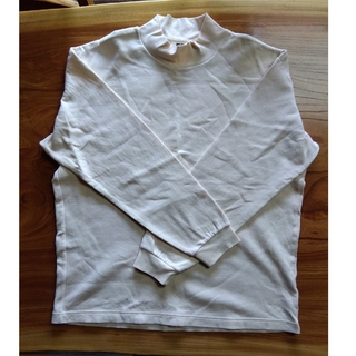 ユニクロ(UNIQLO)のユニクロＵ　モックネック　長袖Tシャツ(Tシャツ/カットソー(七分/長袖))
