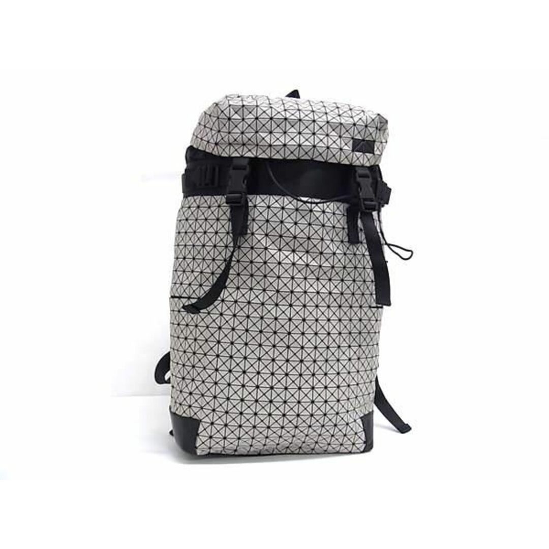 ISSEY MIYAKE(イッセイミヤケ)の■美品■ BAO BAO ISSEY MIYAKE バオバオイッセイミヤケ ハイカー PVC リュックサック バックパック デイパック ライトグレー系 AW3534 レディースのバッグ(リュック/バックパック)の商品写真