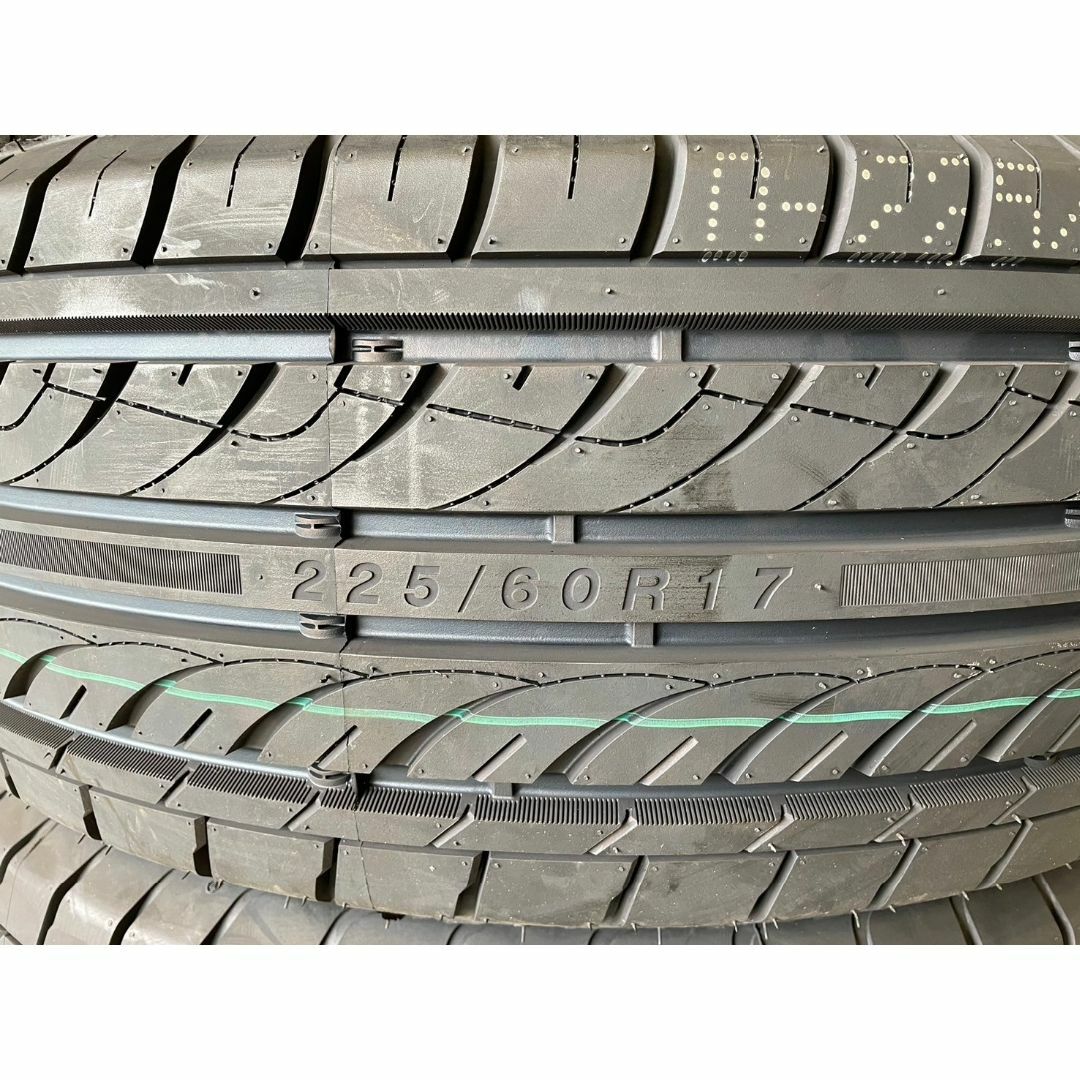 225/60R17 新品未使用 タイヤ 4本セット 送料無料！17インチ 自動車/バイクの自動車(タイヤ)の商品写真