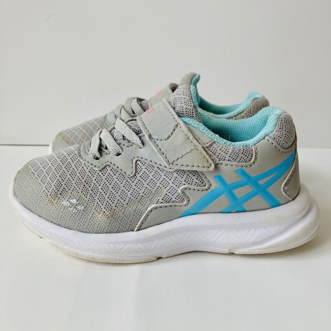 asics(アシックス)のアシックス asics レーザービーム 17cm グレー 除菌・消臭済み キッズ/ベビー/マタニティのキッズ靴/シューズ(15cm~)(スニーカー)の商品写真