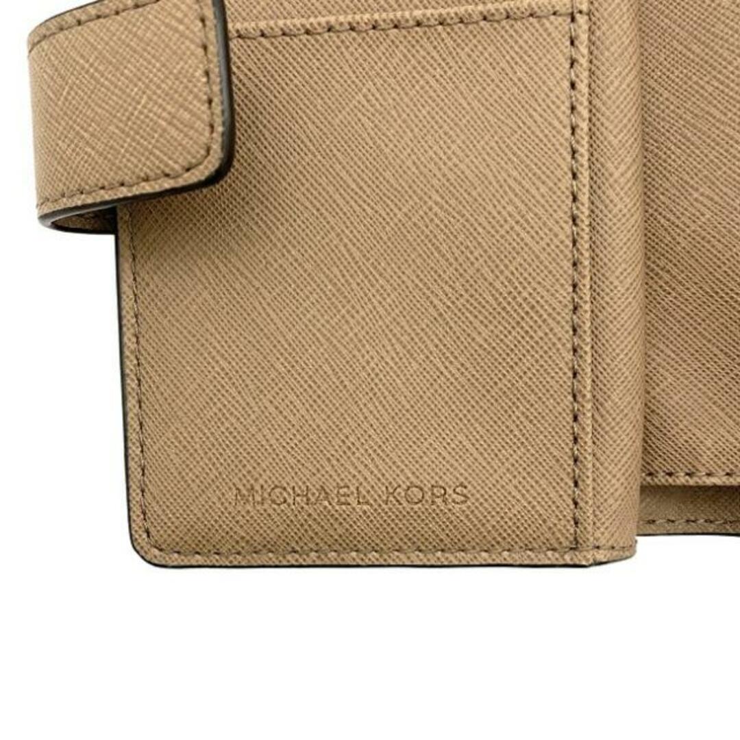 Michael Kors(マイケルコース)のマイケルコース 二つ折り 財布 ベージュ ブラウン 35F7GTVF2L 美品 レザー 中古 MICHAEL KORS 茶色 コンパクト ホック L字 ファスナー シンプル ロゴ ゴールド金具 ワンポイント 無地 定番 人気 レディース レディースのファッション小物(財布)の商品写真