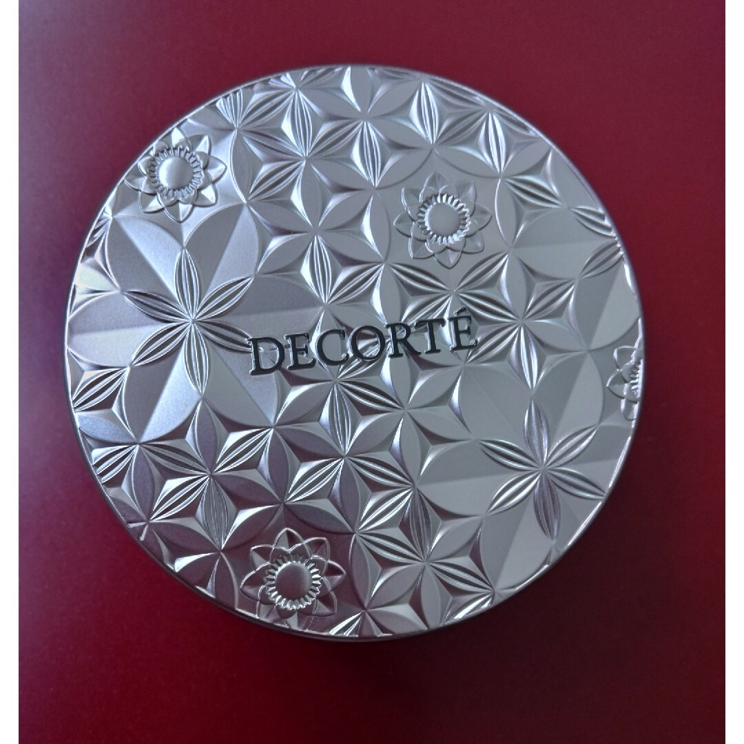 COSME DECORTE(コスメデコルテ)の専用✨✨コスメデコルテ ルースパウダー01✨✨ コスメ/美容のベースメイク/化粧品(フェイスパウダー)の商品写真