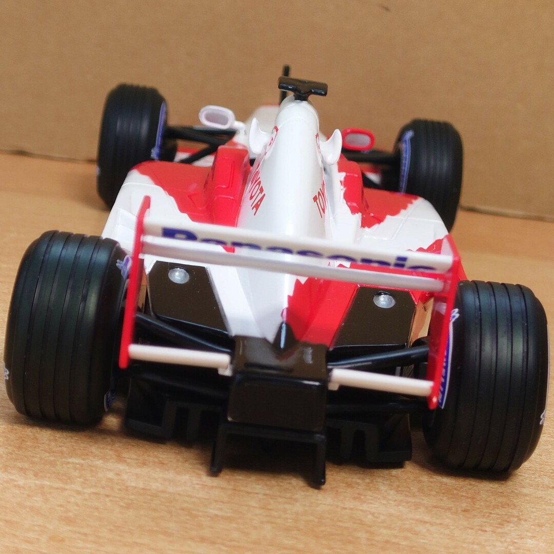 1/18 Panasonic TOYOTA Racing F1パナソニックトヨタ エンタメ/ホビーのおもちゃ/ぬいぐるみ(ミニカー)の商品写真