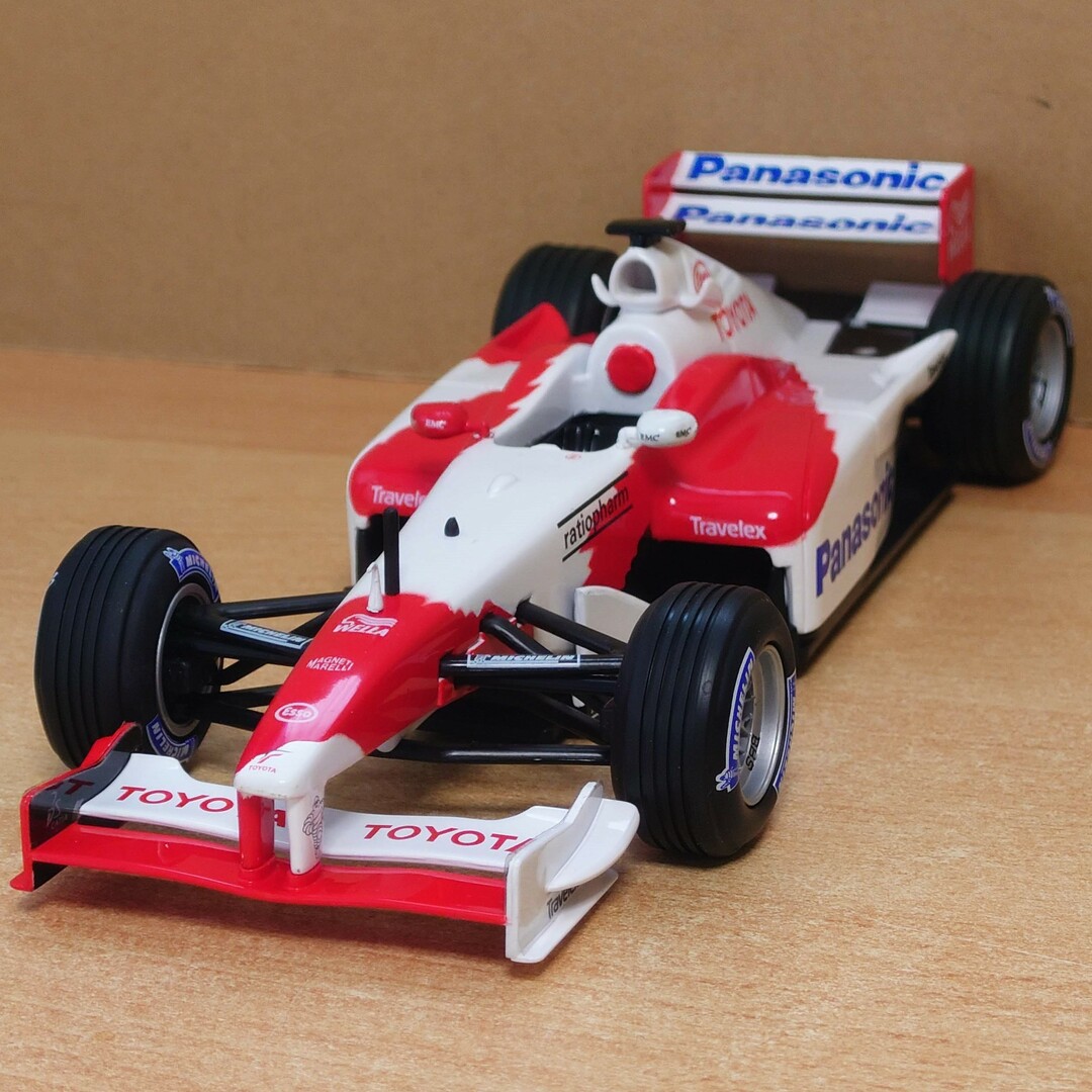 1/18 Panasonic TOYOTA Racing F1パナソニックトヨタ エンタメ/ホビーのおもちゃ/ぬいぐるみ(ミニカー)の商品写真