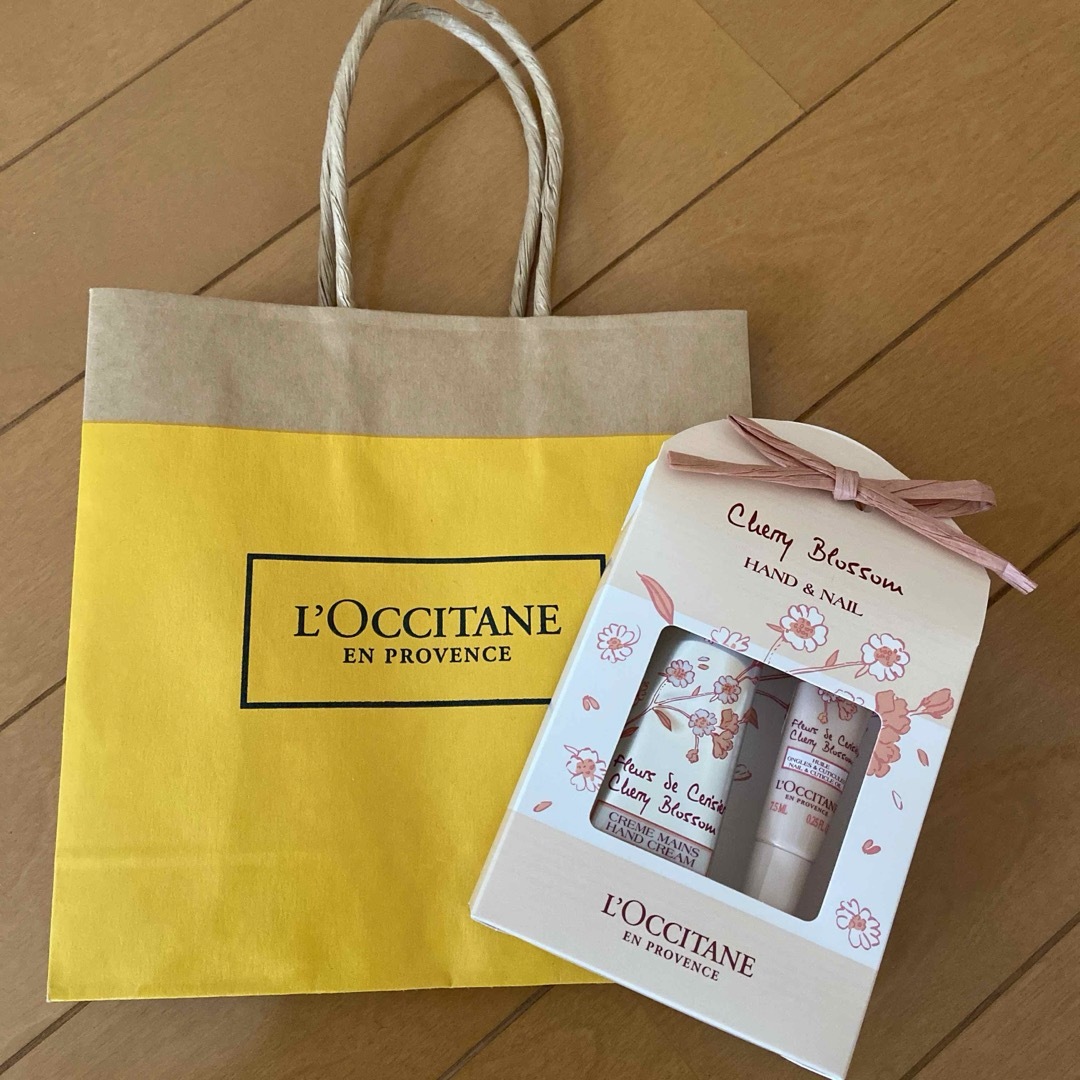 L'OCCITANE(ロクシタン)のロクシタン　チェリーブロッサム　ハンド&ネイル　ハンドクリーム コスメ/美容のボディケア(ハンドクリーム)の商品写真