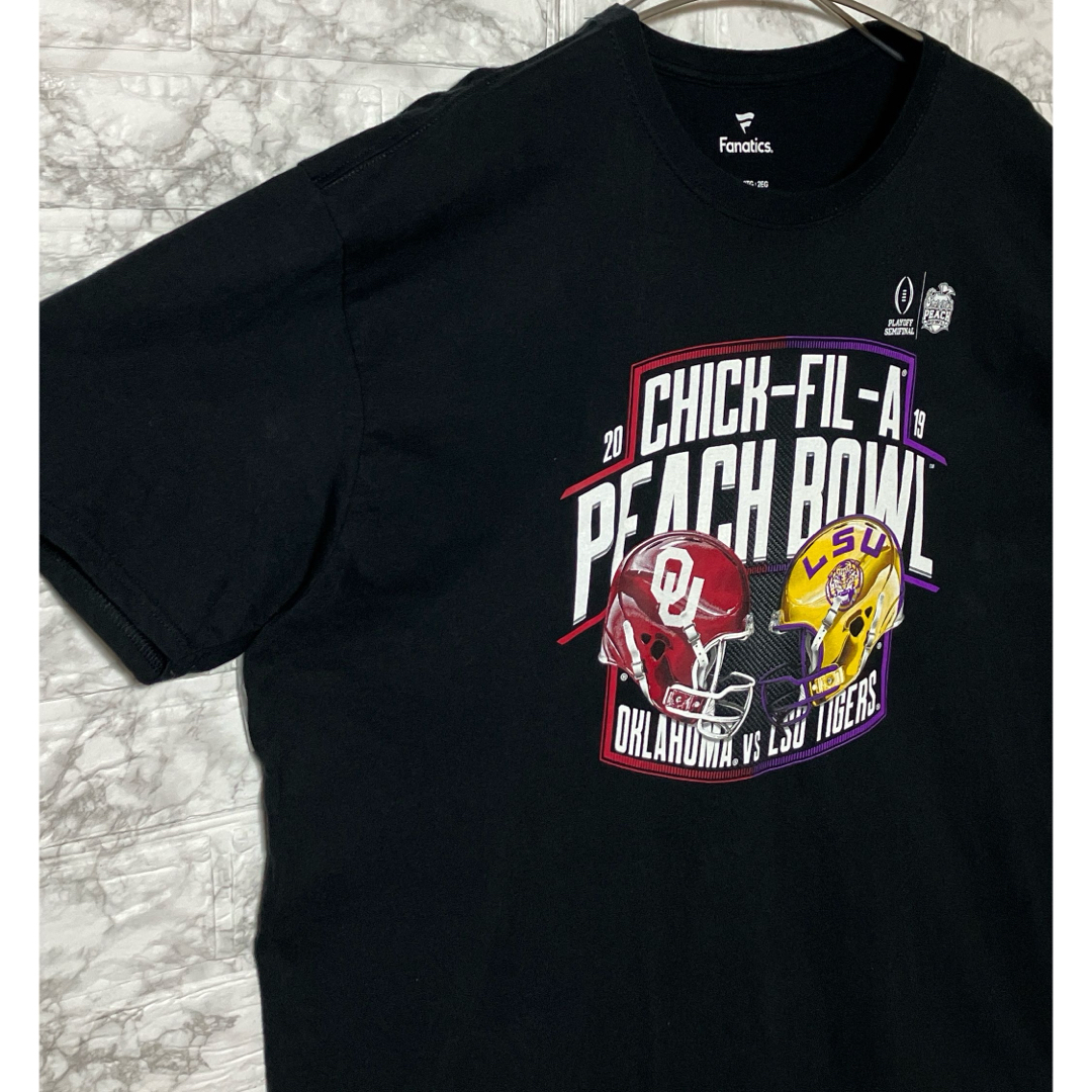 US古着2XLsize Fanatics PEACHBOWL ブラックTシャツ メンズのトップス(Tシャツ/カットソー(半袖/袖なし))の商品写真