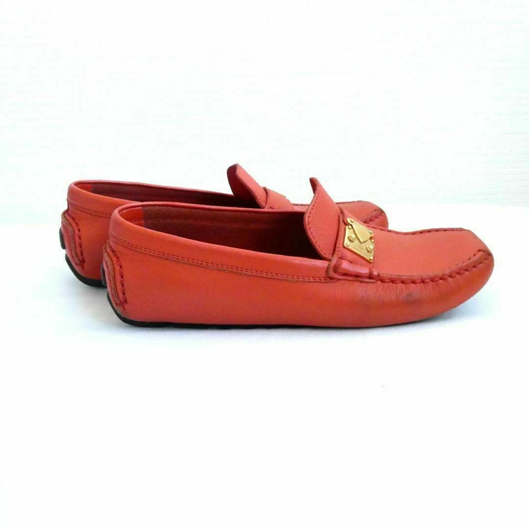LOUIS VUITTON(ルイヴィトン)の良品 ルイヴィトン レザー ロゴ スクエアトゥ ドライビングシューズ レディースの靴/シューズ(ローファー/革靴)の商品写真