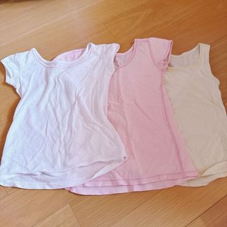 ユニクロ(UNIQLO)の♡モフ子様専用♡幼児用90センチ　メッシュ　肌着　半袖　下着　ユニクロ(下着)