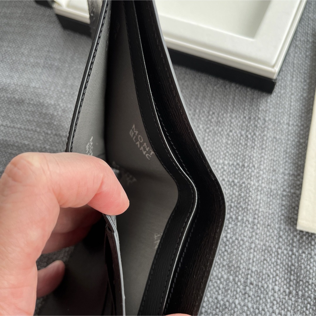 MONTBLANC(モンブラン)のモンブラン　2つ折財布　ブラック　新品未使用 メンズのファッション小物(折り財布)の商品写真