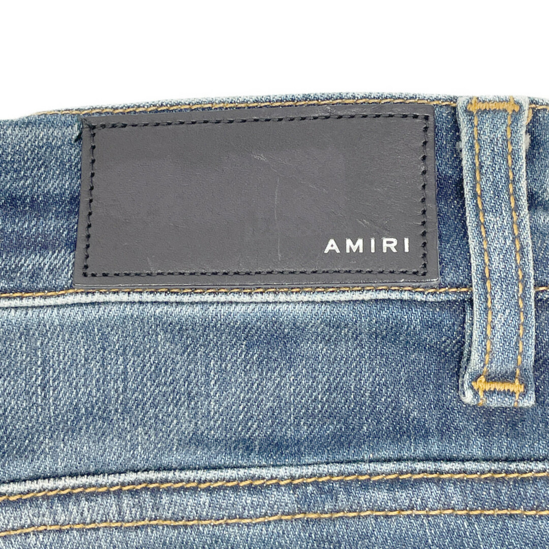 AMIRI(アミリ)のアミリ PS22MDS150 ｲﾝﾃﾞｨｺﾞ ｸﾗｯｼｭ加工 ｽｷﾆｰﾃﾞﾆﾑ 31 メンズのパンツ(その他)の商品写真