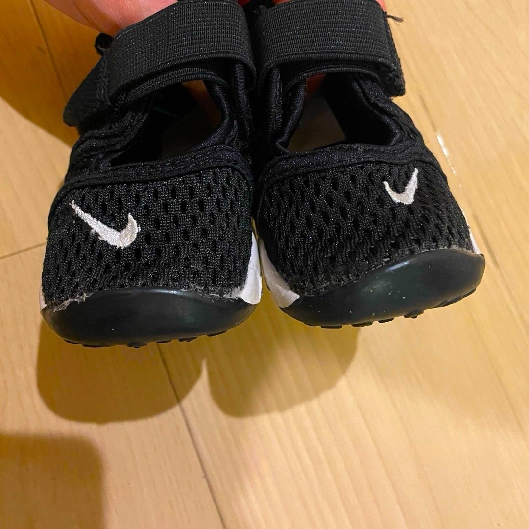 NIKE(ナイキ)の【専用】ナイキ エアリフト 10cm キッズ/ベビー/マタニティのベビー靴/シューズ(~14cm)(サンダル)の商品写真