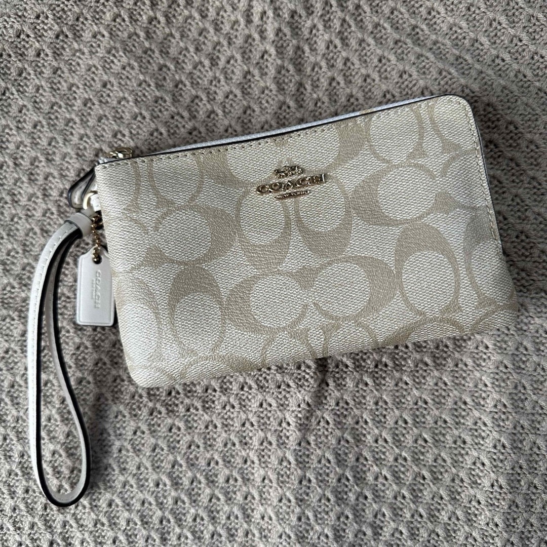 COACH(コーチ)のCOACH ポーチ レディースのファッション小物(ポーチ)の商品写真