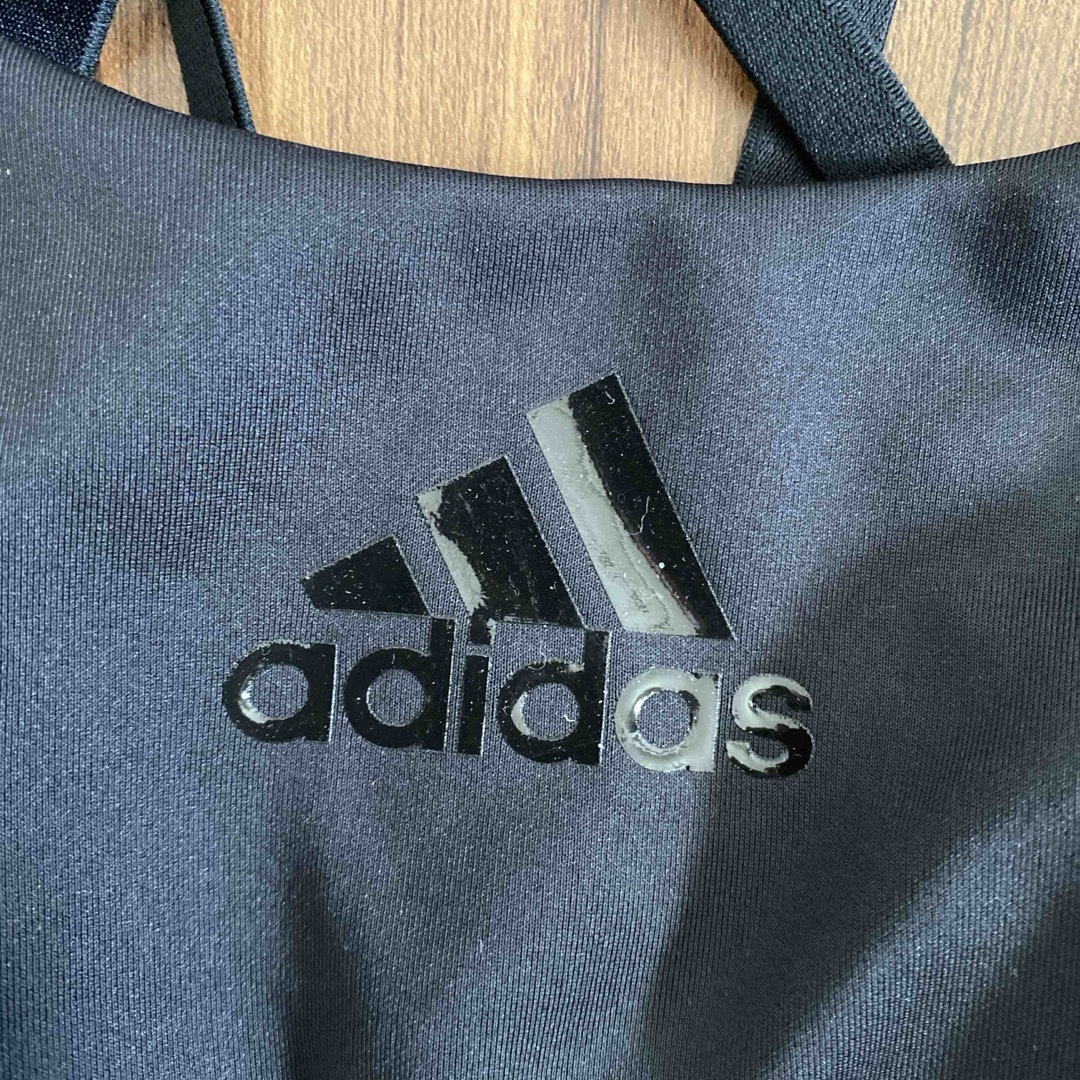 adidas(アディダス)の新品タグ付き　アディダス　adidas レディース　スポーツブラ　XLサイズ  レディースの下着/アンダーウェア(ブラ)の商品写真