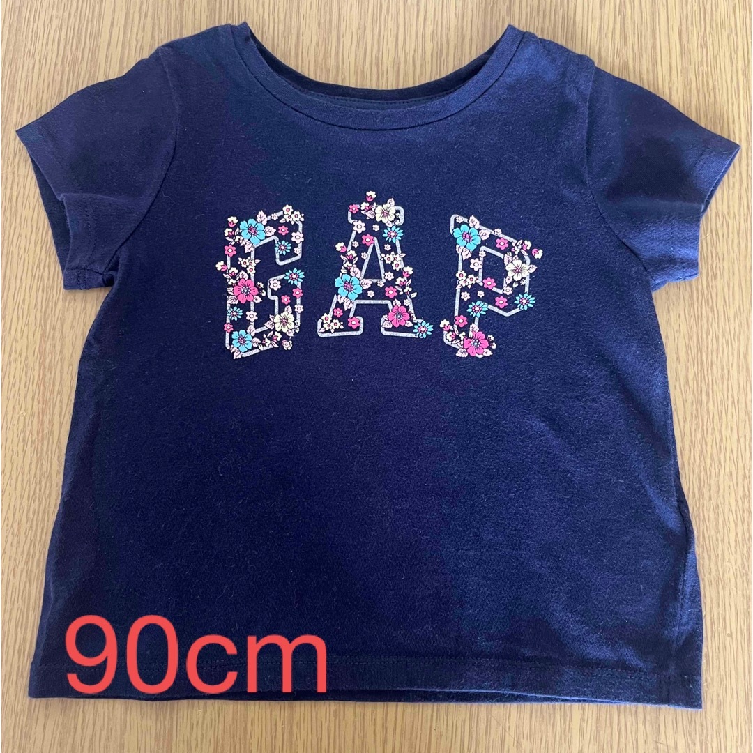 babyGAP(ベビーギャップ)のGAP Tシャツ90cm キッズ/ベビー/マタニティのキッズ服男の子用(90cm~)(Tシャツ/カットソー)の商品写真