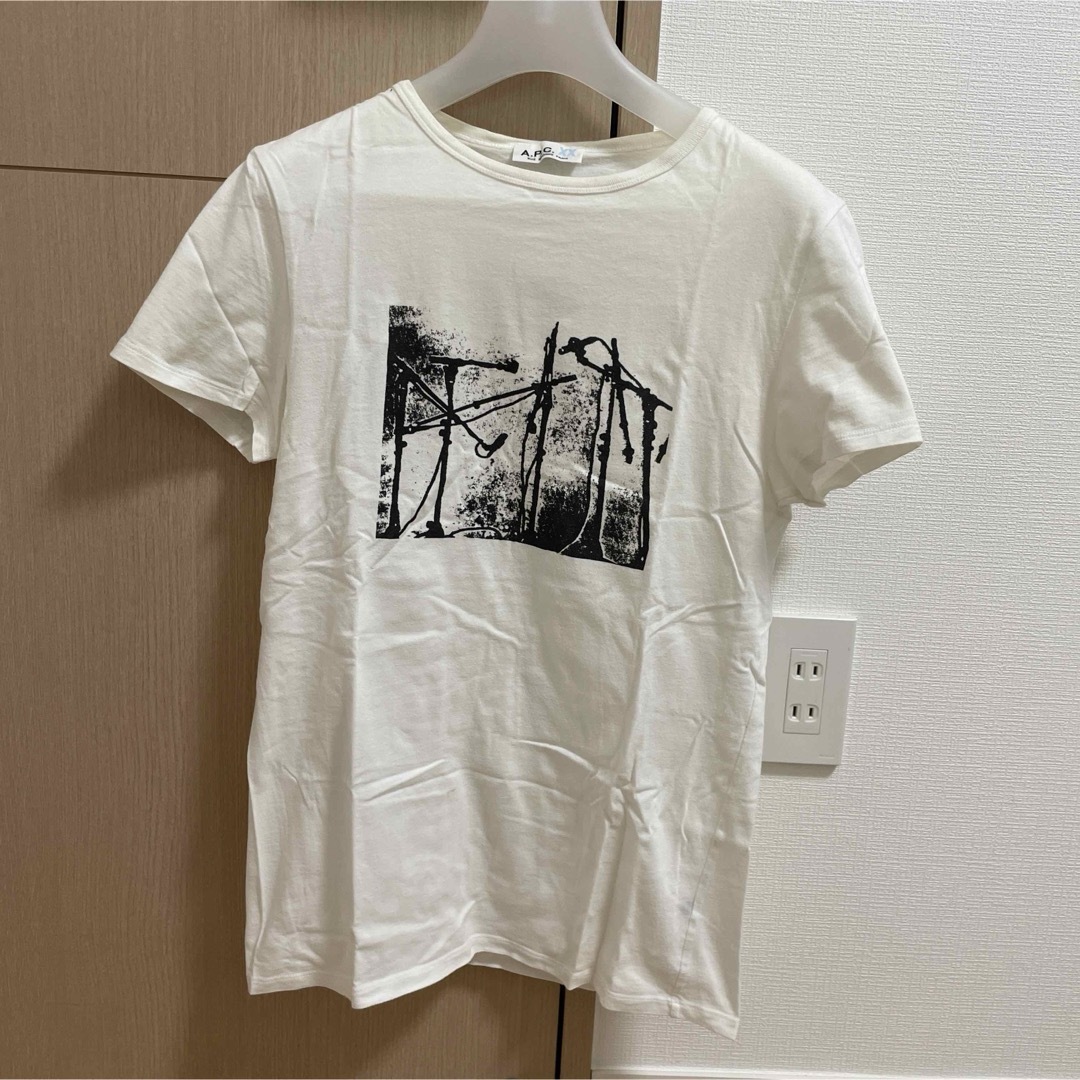 A.P.C(アーペーセー)のA.P.C Tシャツ(XS) レディースのトップス(Tシャツ(半袖/袖なし))の商品写真