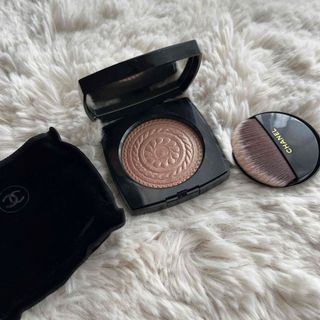 シャネル(CHANEL)のCHANEL シャネル　エクラ　マニェティク(フェイスパウダー)