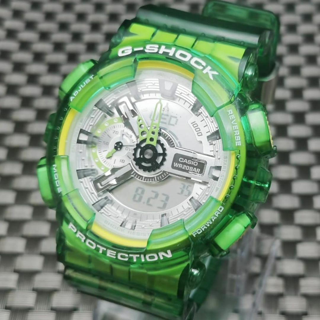 G-SHOCK キャンディグリーン ベゼル・ベルト GA-100/GA-110等 メンズの時計(ラバーベルト)の商品写真