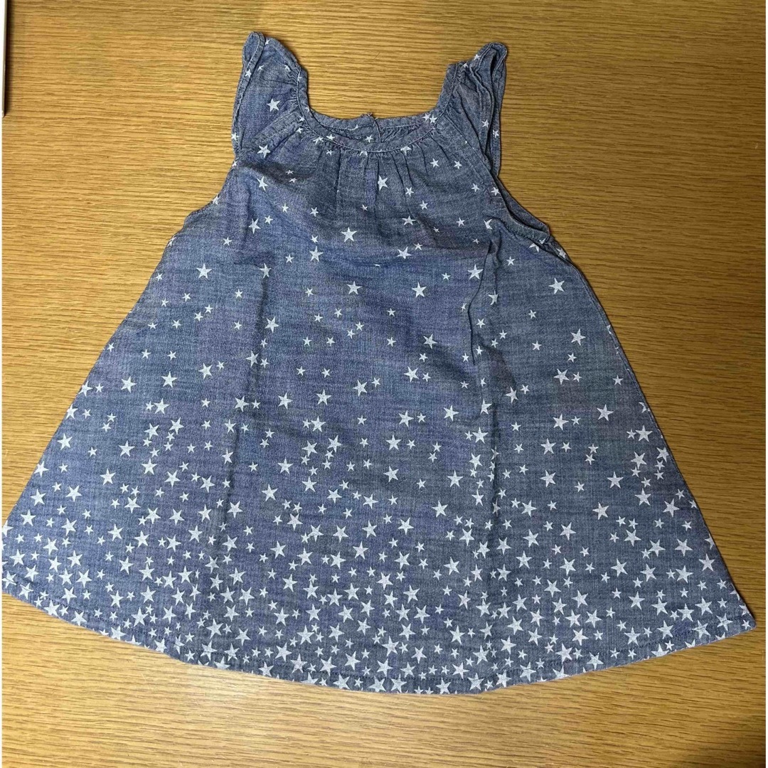 babyGAP(ベビーギャップ)のbabyGAP ワンピース80 2枚 キッズ/ベビー/マタニティのベビー服(~85cm)(ワンピース)の商品写真