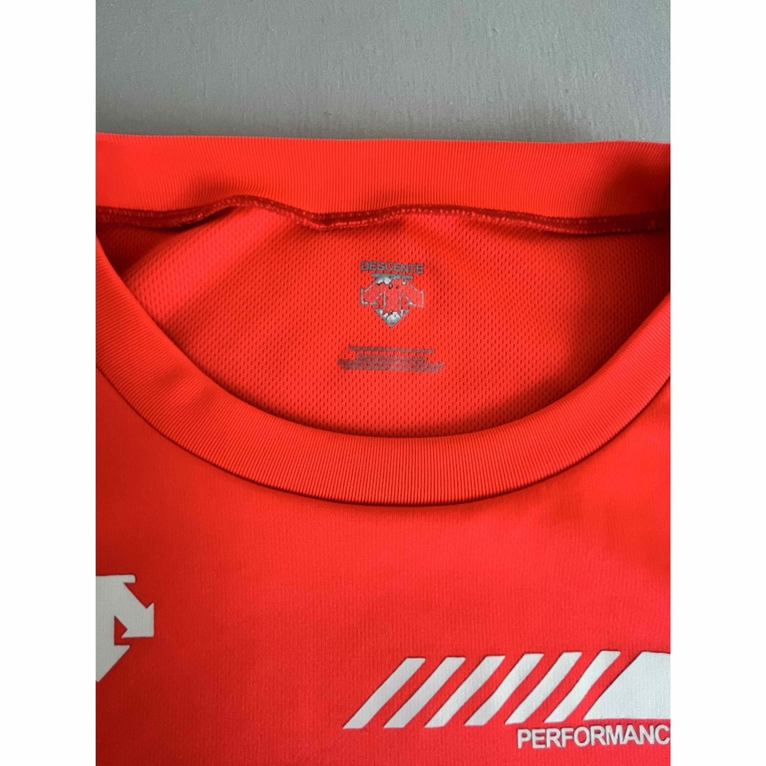 DESCENTE(デサント)のデサント　DESCENTE ティシャツ メンズのトップス(Tシャツ/カットソー(半袖/袖なし))の商品写真