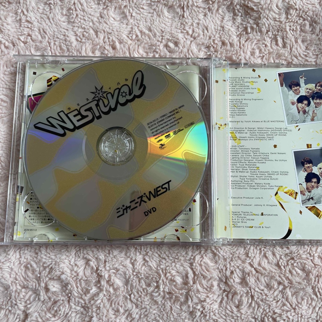 ジャニーズWEST(ジャニーズウエスト)のジャニーズWEST♡WESTival 初回盤CDアルバム エンタメ/ホビーのCD(ポップス/ロック(邦楽))の商品写真