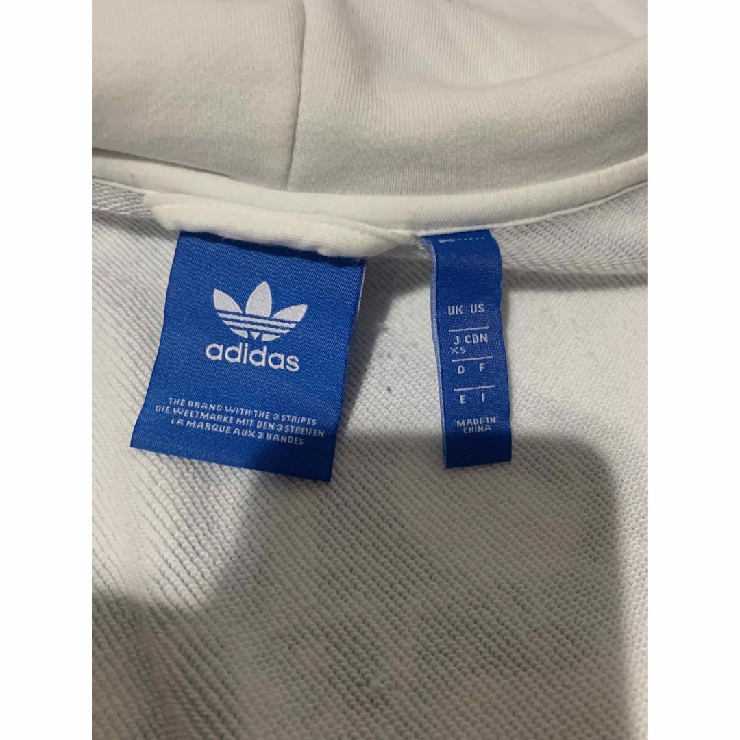 adidas(アディダス)のadidas パーカー メンズのトップス(パーカー)の商品写真