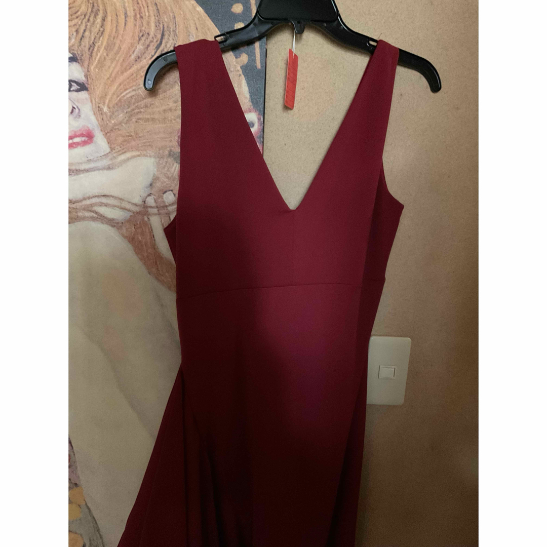 TADASHI SHOJI(タダシショウジ)の新品 USA COCKTAIL DE MAROON  L レディースのワンピース(ロングワンピース/マキシワンピース)の商品写真