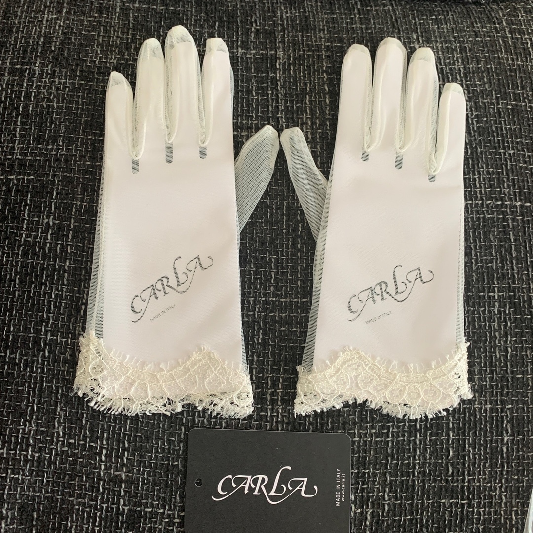 ウェディング　グローブ　ショート　CARLA レディースのファッション小物(手袋)の商品写真