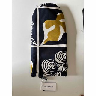 マリメッコ(marimekko)の【新品未使用】マリメッコ marimekko オーブンミトン　鍋つかみ(収納/キッチン雑貨)