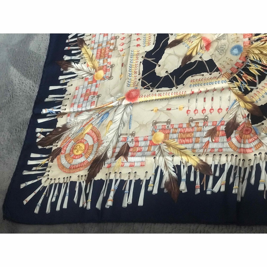 HUNTING WORLD(ハンティングワールド)のハンティングワールド　スカーフ　85㎝ レディースのファッション小物(バンダナ/スカーフ)の商品写真