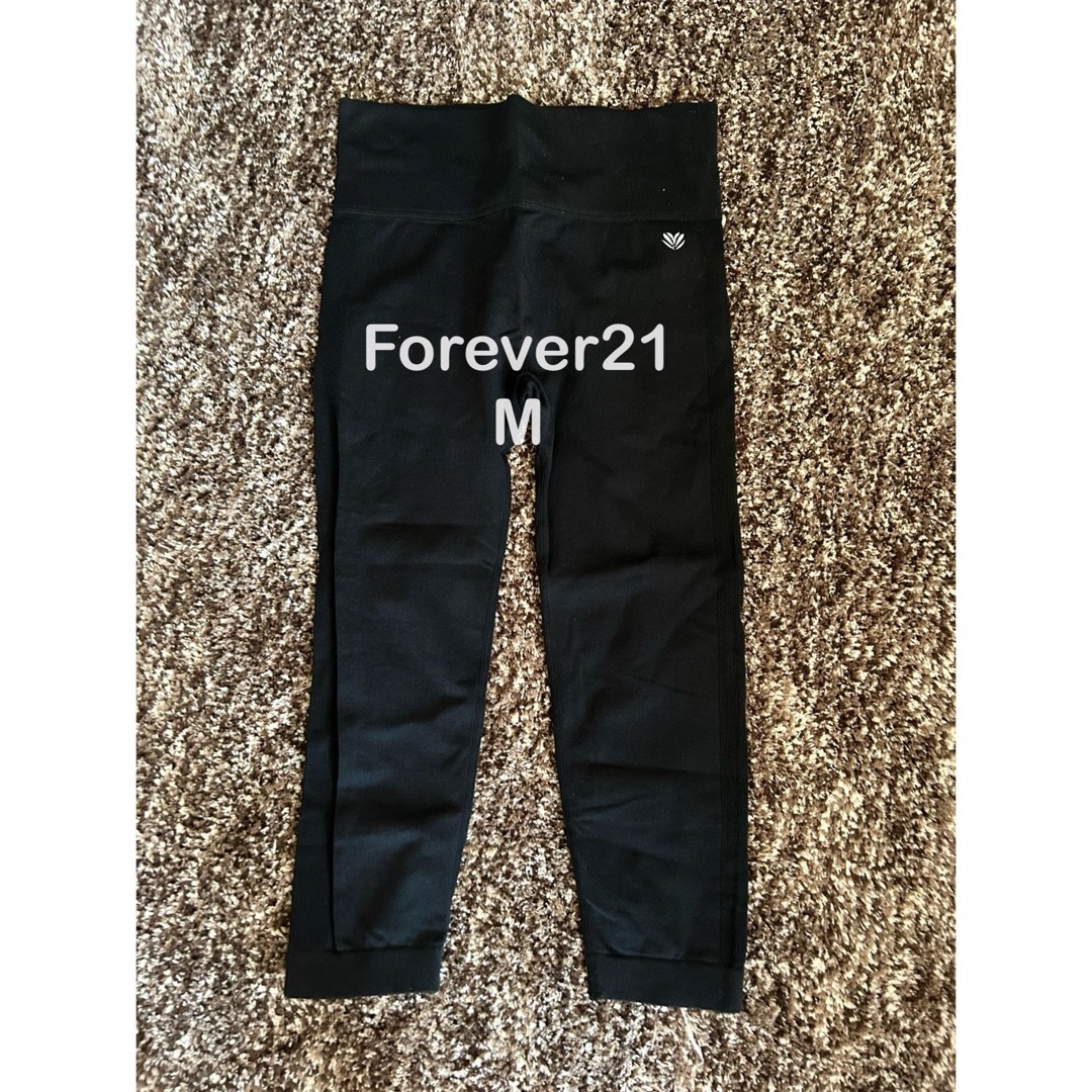 FOREVER 21(フォーエバートゥエンティーワン)の美品★スポーツウェア★レギンス★スパッツ★forever21 レディースのレッグウェア(レギンス/スパッツ)の商品写真