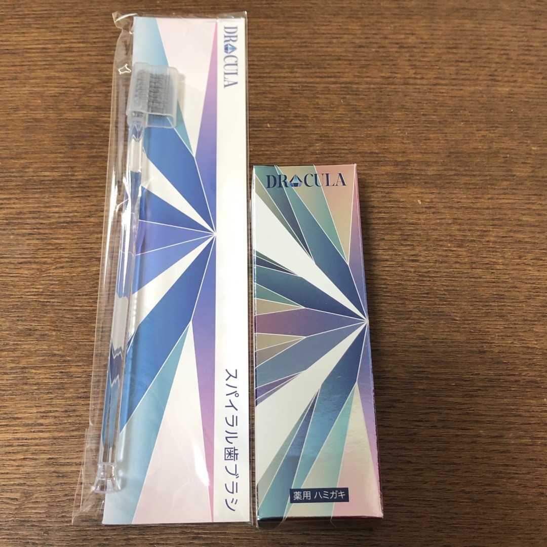 DRCula 薬用ホワイトニングジェル 45g コスメ/美容のオーラルケア(歯磨き粉)の商品写真