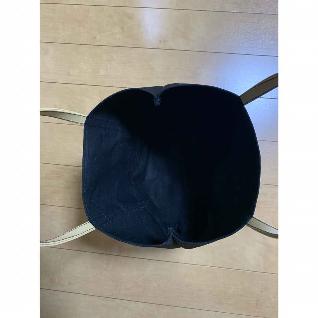 トートバッグ　黒　ブラック　A4   マザーズバッグ ハンドメイドのファッション小物(バッグ)の商品写真