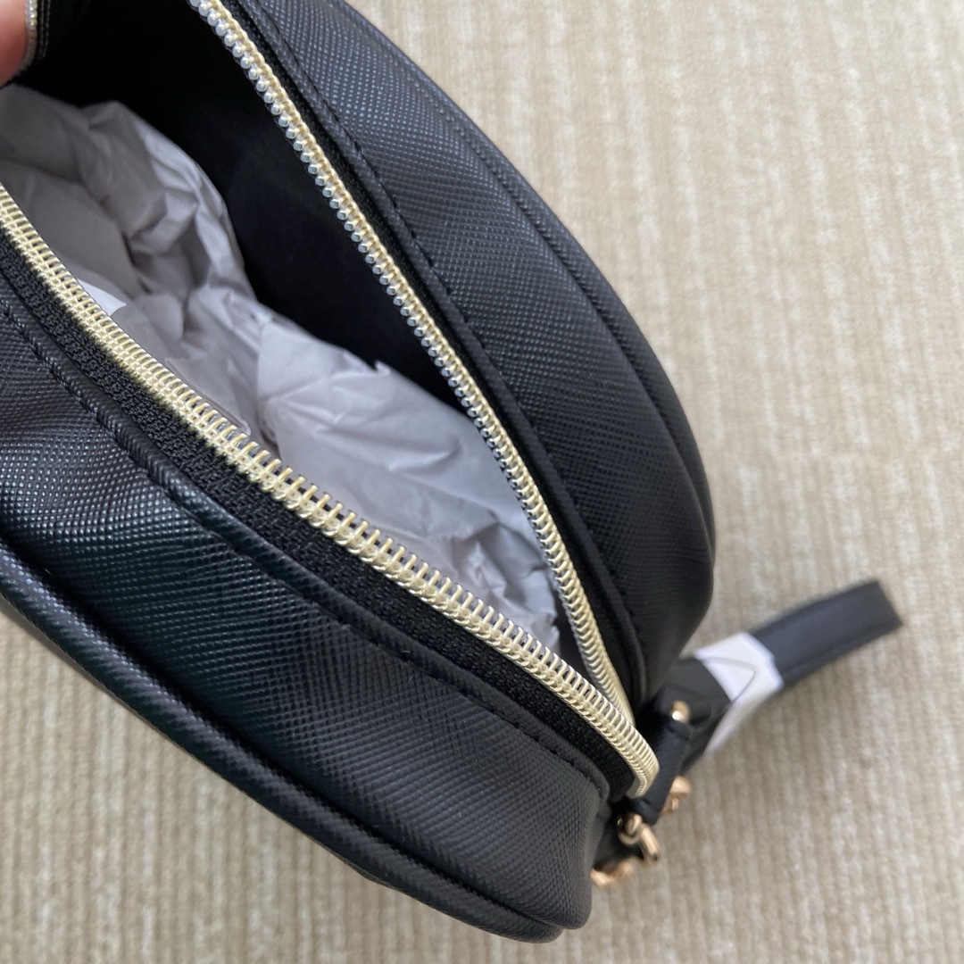 新品未使用　ショルダーバッグ メンズのバッグ(ショルダーバッグ)の商品写真