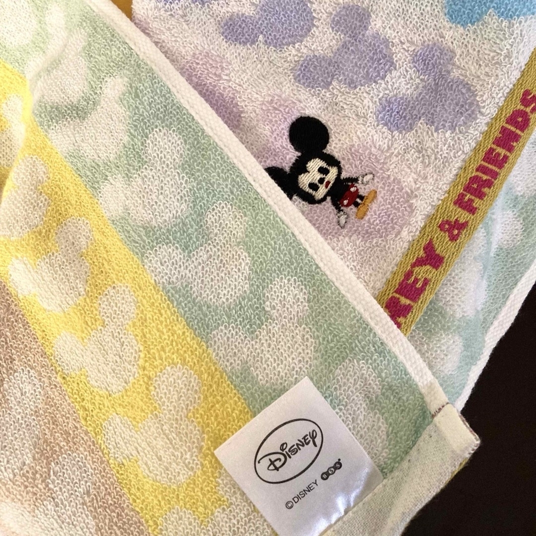 Disney(ディズニー)のディズニー　MICKEY&FRIEND  ハンドタオル　2枚 エンタメ/ホビーのアニメグッズ(タオル)の商品写真